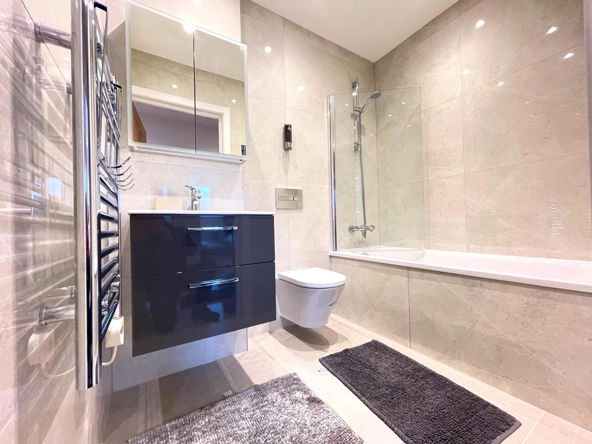Refined Living, Wi-fi, Balcony And Parking Apartment