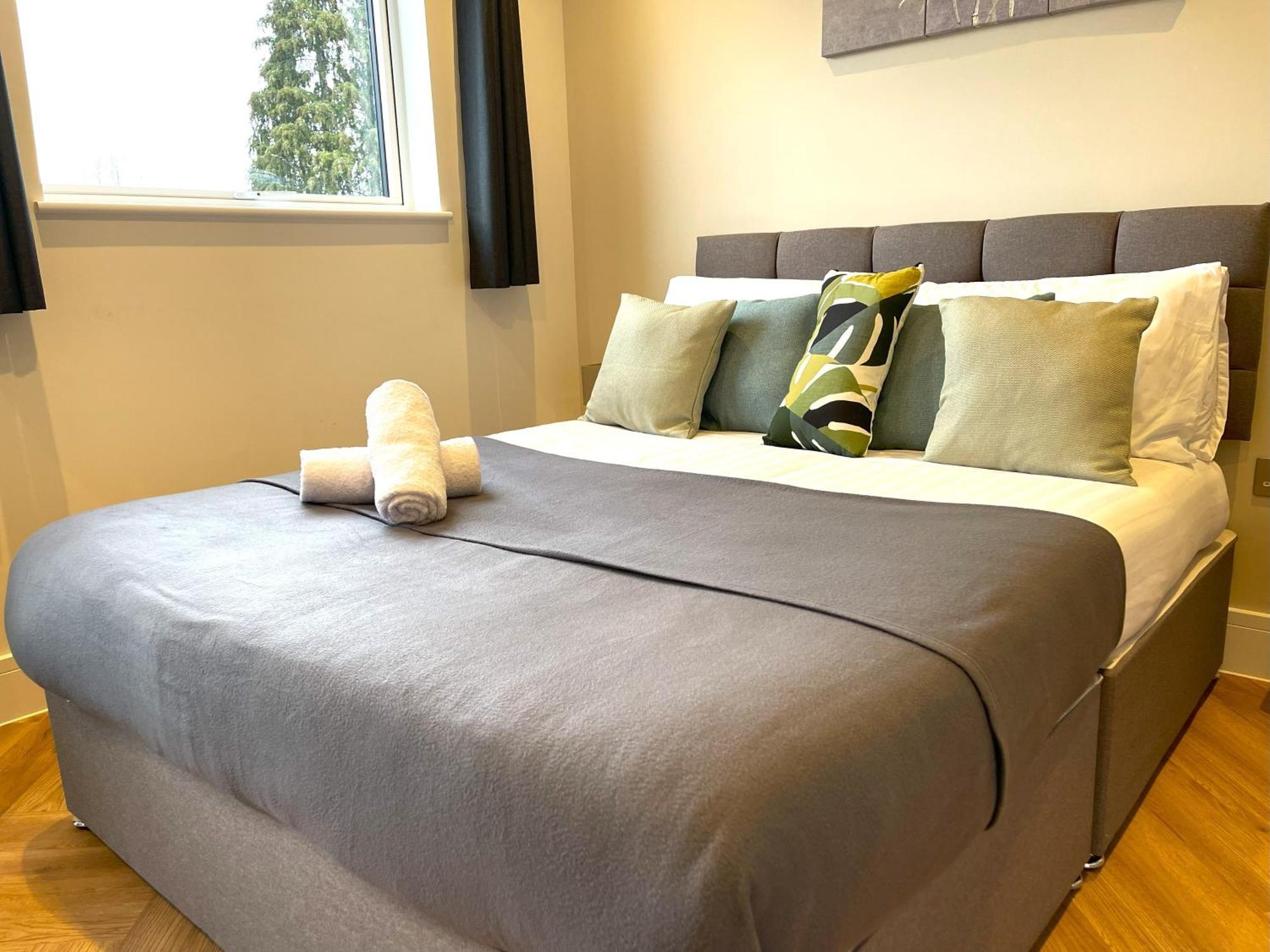 Refined Living, Wi-fi, Balcony And Parking Apartment